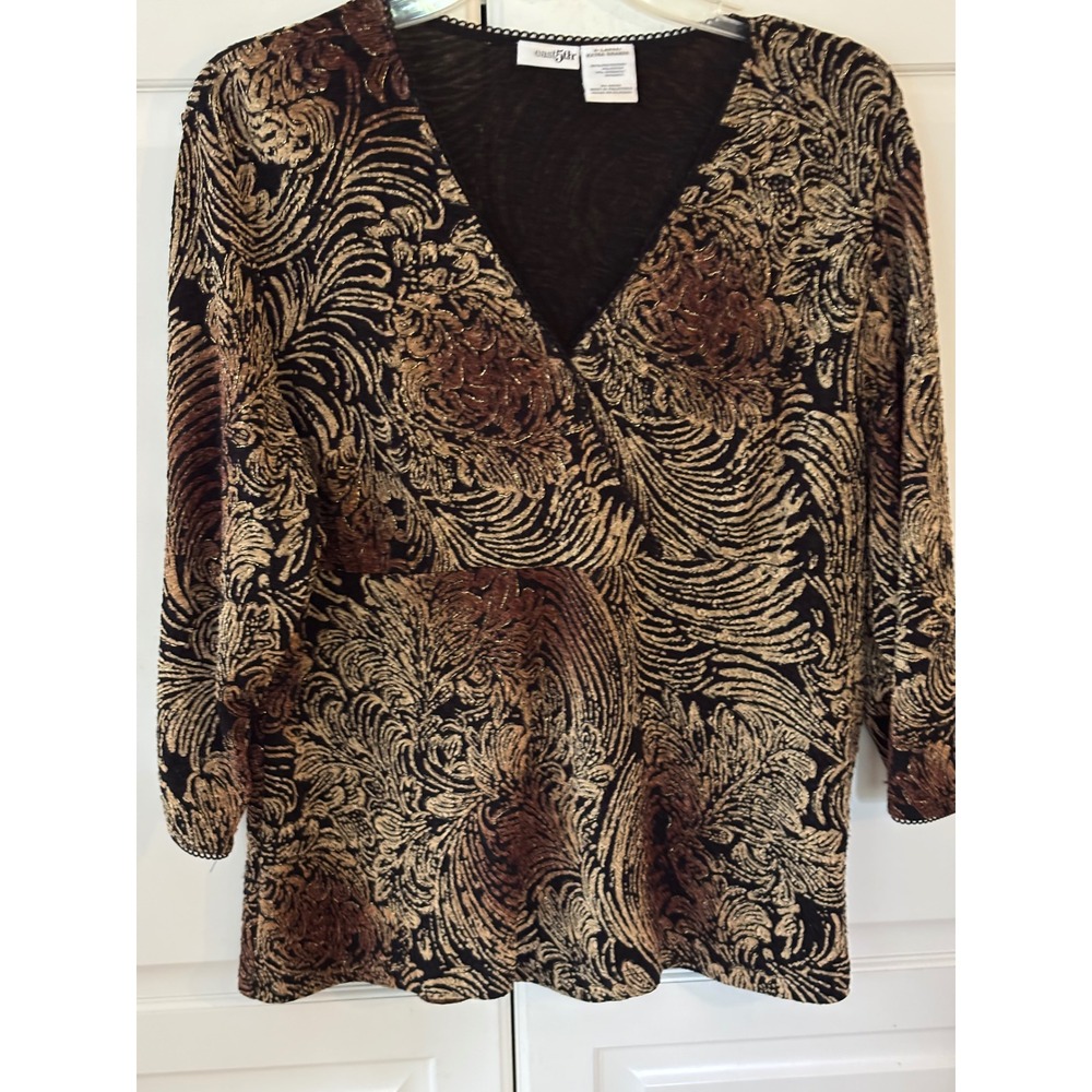 East 5th Women's X-Large Black Gold Floral Print Long Sleeve V-Neck Top